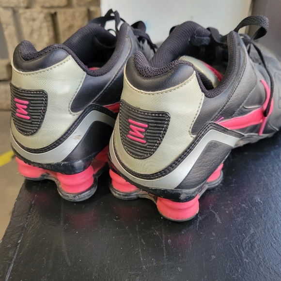 NIKE Shox Heritage Black Pink Running Shoes Women's Sz 8.5 M barbie - Picture 4 of 9